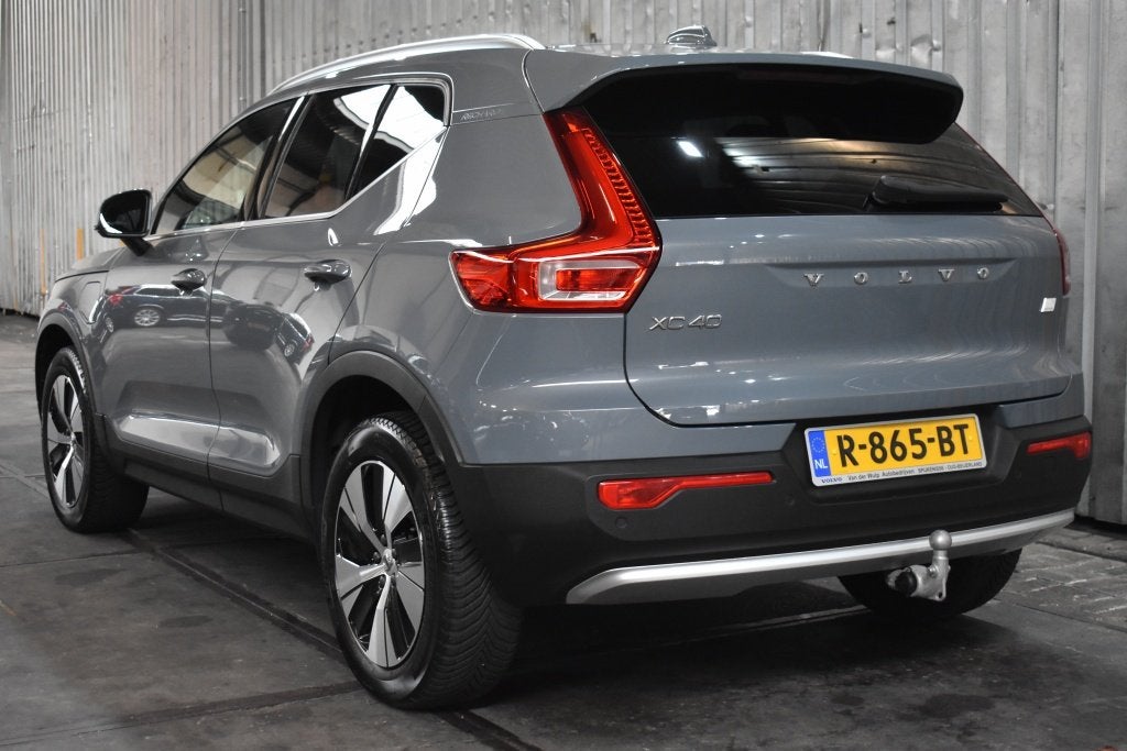 Volvo XC40 T4 211PK [Plug-in] Plus Bright | Trekhaak | BLIS, Auto's, Volvo, 24 maanden, Hybride Elektrisch/Benzine, 3 cilinders