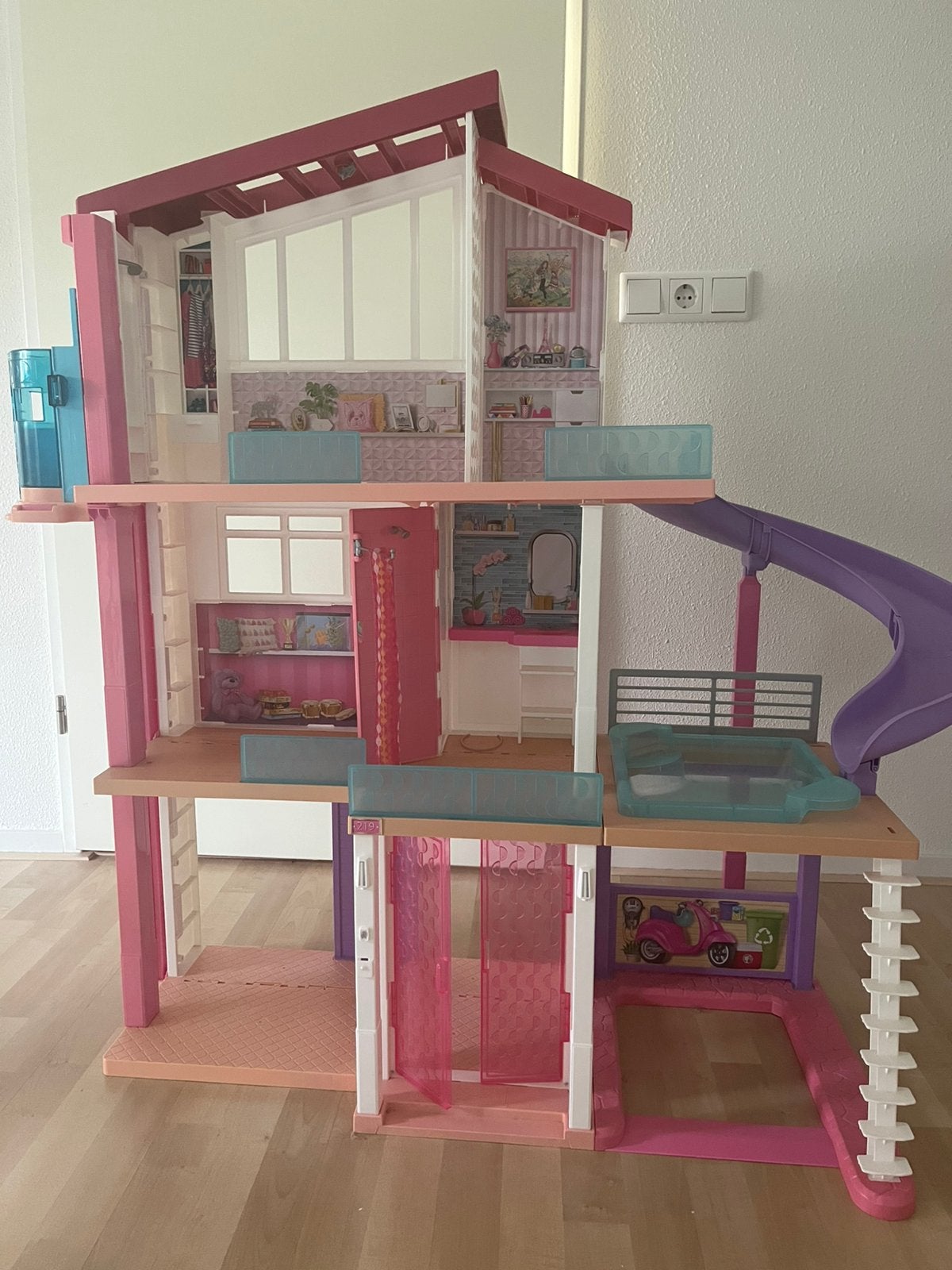 Barbie villa, Ophalen, Gebruikt, Poppenhuis