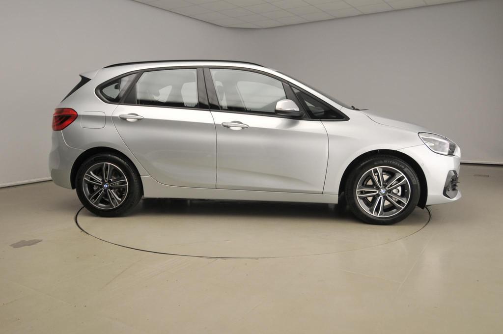 BMW 2 Serie Active Tourer 218i Automaat Sportline / Trekhaak, 12 maanden, Gebruikt, Euro 6, Origineel Nederlands