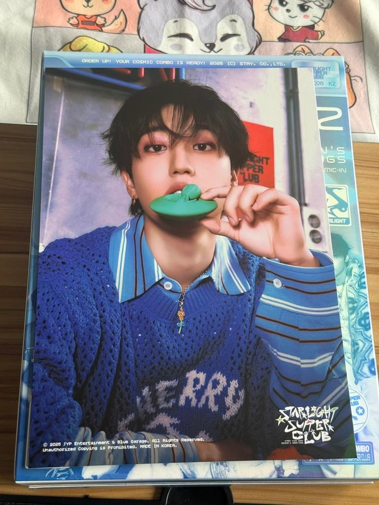 Stray Kids Han poster starlight supper club, Ophalen of Verzenden, Zo goed als nieuw, Foto of Kaart