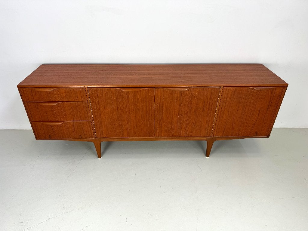 Vintage dressoir McIntosh "Dunvegan", Ophalen of Verzenden, Zo goed als nieuw, 25 tot 50 cm, 150 tot 200 cm