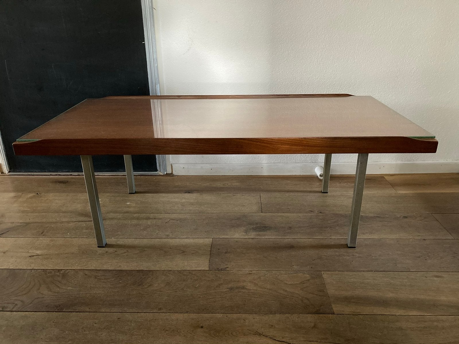 Retro vintage jaren ‘60 teakhouten salontafel met glasplaat., Verzamelen, Ophalen, Huis en Inrichting