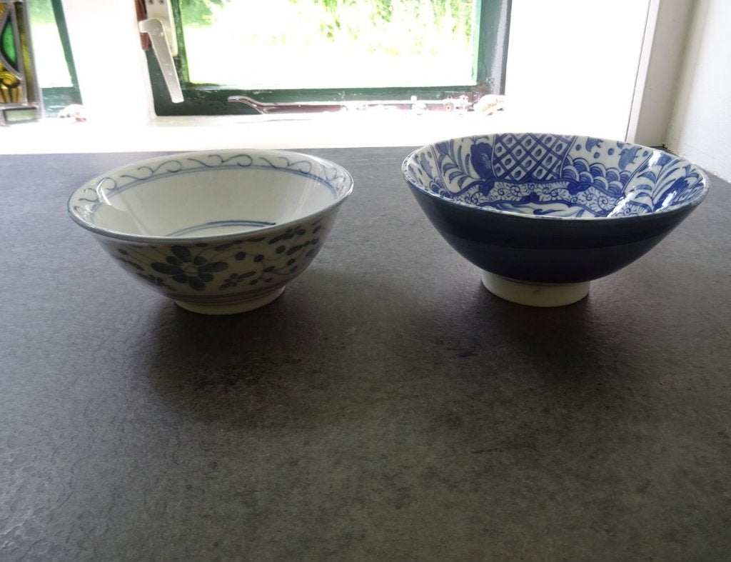 2 mooie schaaltje., Ophalen of Verzenden, Overige stijlen, Porselein, Schaal of Schalen