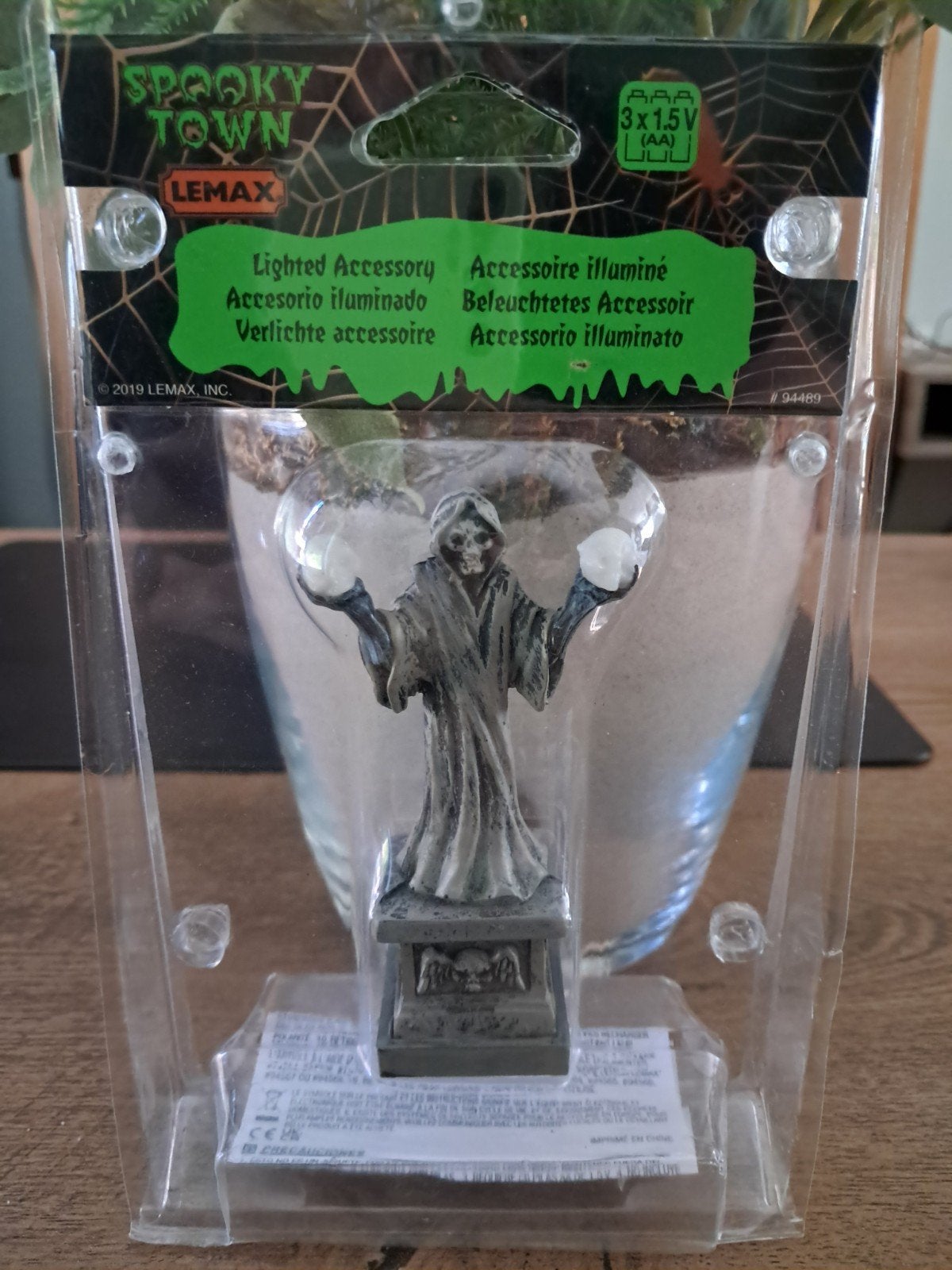Lemax spooky town skeleton lamp, Ophalen