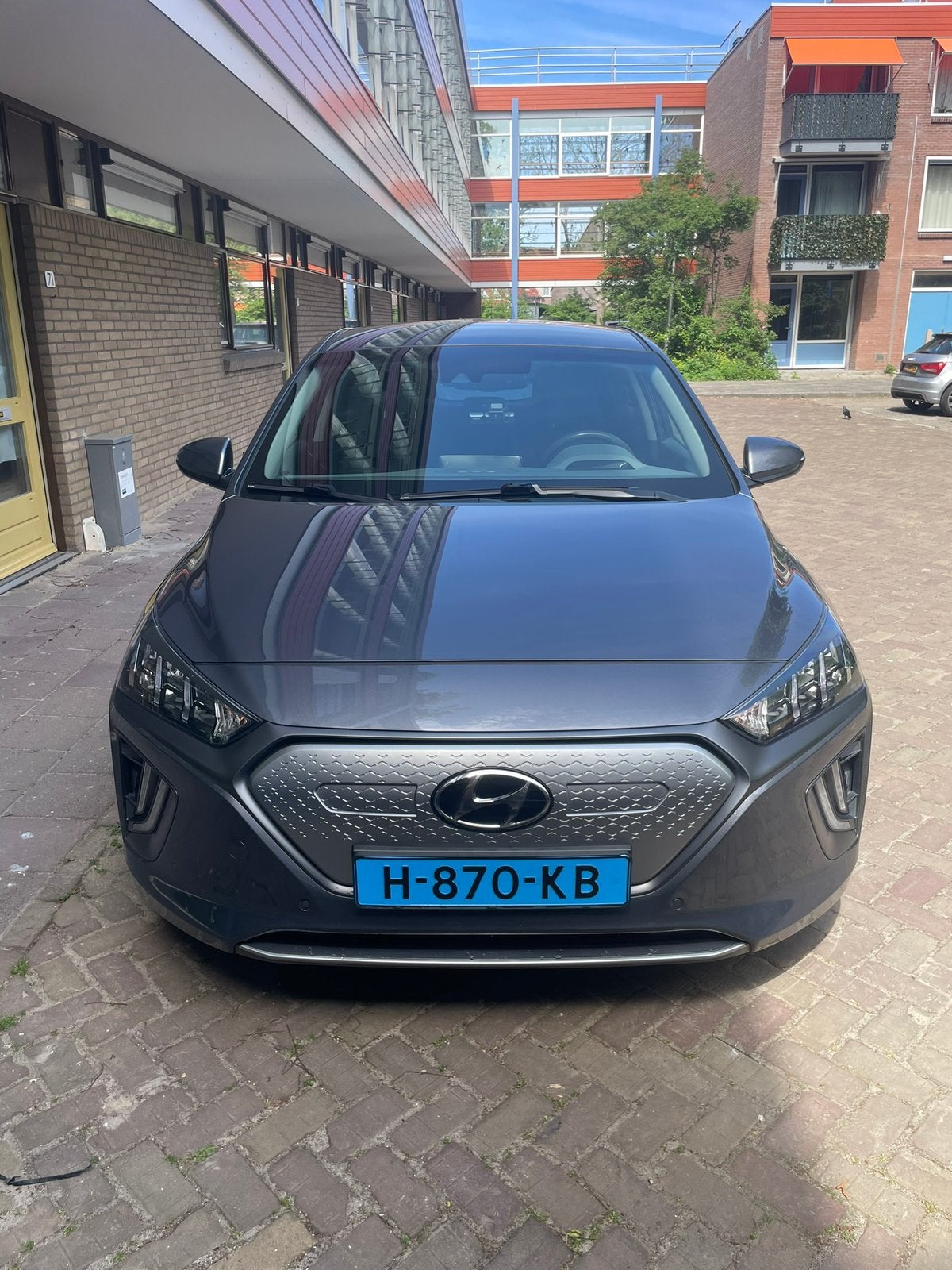Hyundai IONIQ EV 136pk Aut 2020 Grijs/taxi klaar, inc bct, Auto's, 1502 kg, 53 min, 375 min, Origineel Nederlands
