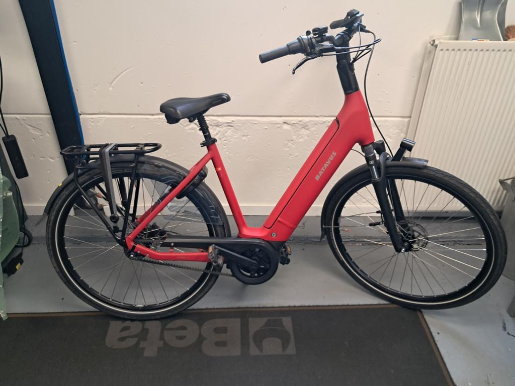 Batavus finez ego pt  exclusive nu €2099,- nog geen 2 jaar, Fietsen en Brommers, Ophalen, Zo goed als nieuw, Batavus, Versnellingen