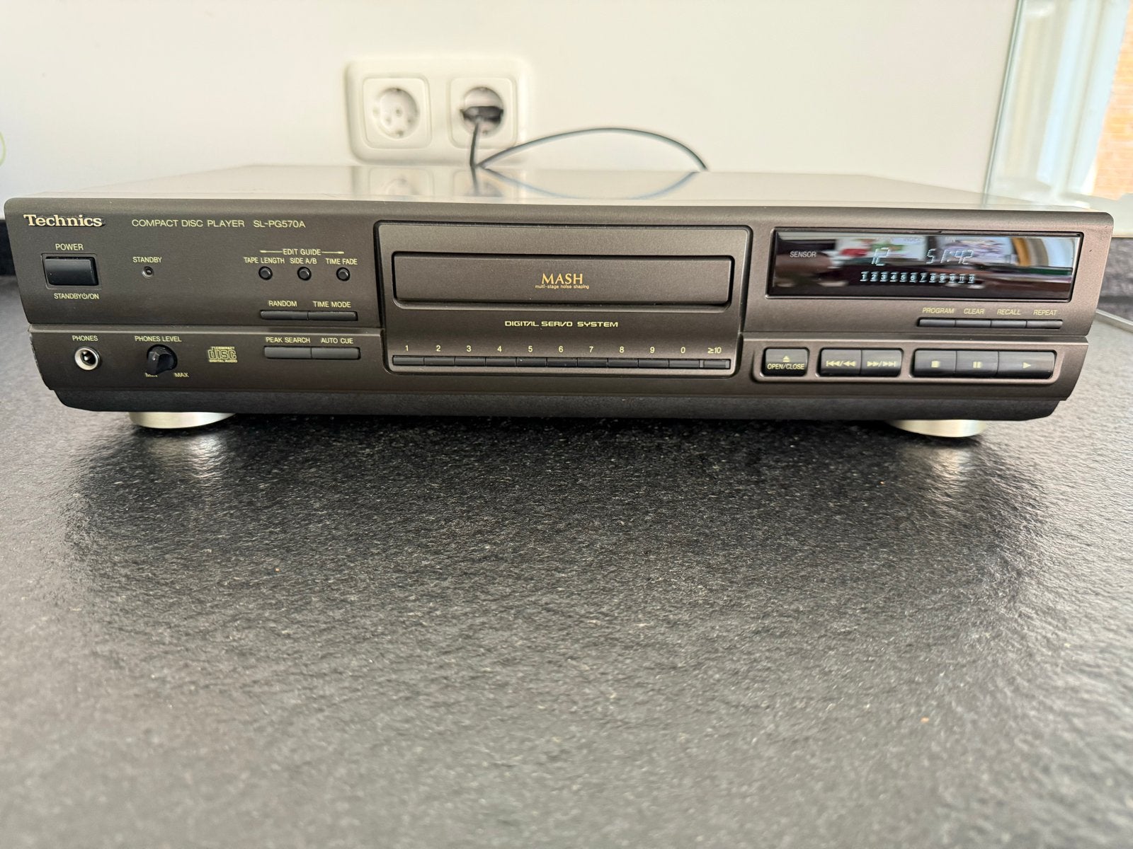 Technics SL-PG570A CD-speler met afstandsbediening, Ophalen of Verzenden, Technics