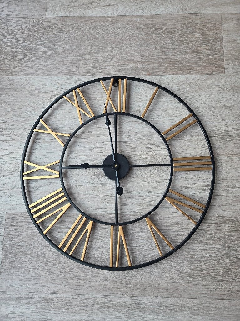 Klok diameter 60 cm, Ophalen, Zo goed als nieuw, Zwart, Wandklok