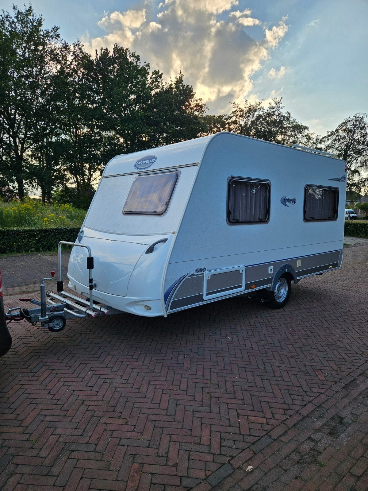 Caravelair Antares 420 Luxe 2009 Voortent / Luifel/ Mover, Caravans en Kamperen, Caravans, Frans bed, Bedrijf, Treinzit, 750 - 1000 kg