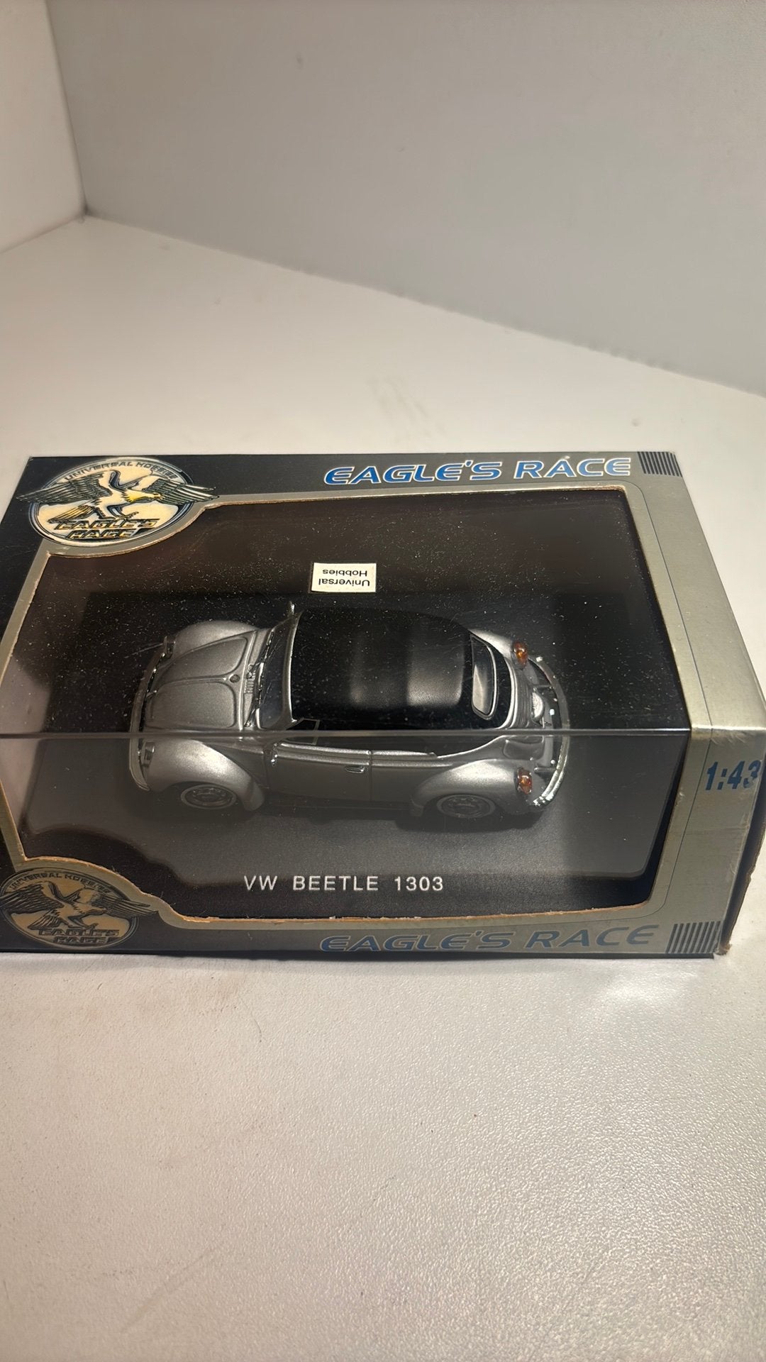 Volkswagen beetle 1303 universal hobbies 1.43, Hobby en Vrije tijd, Auto, Ophalen of Verzenden, Universal Hobbies, A