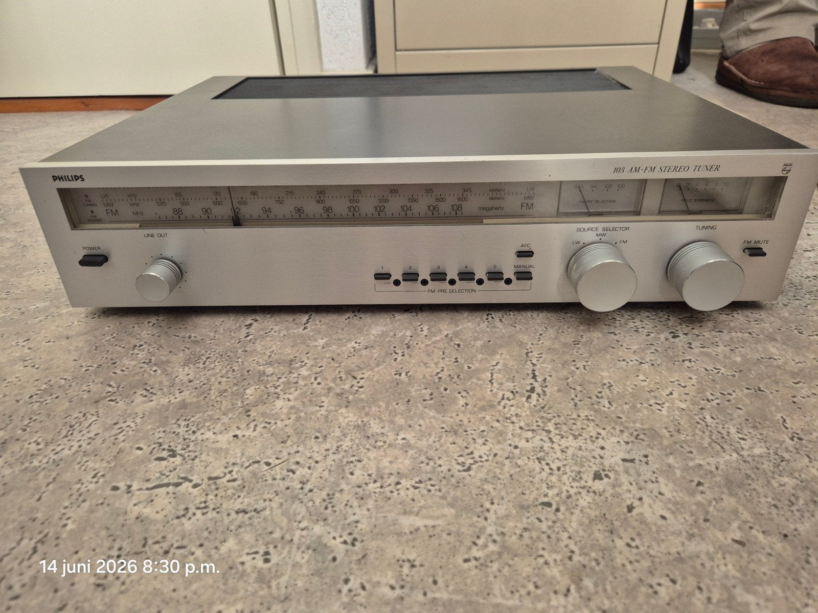 Philips 22AH103/12 AM/FM Stereo Tuner, Ophalen of Verzenden, Gebruikt, Analoog