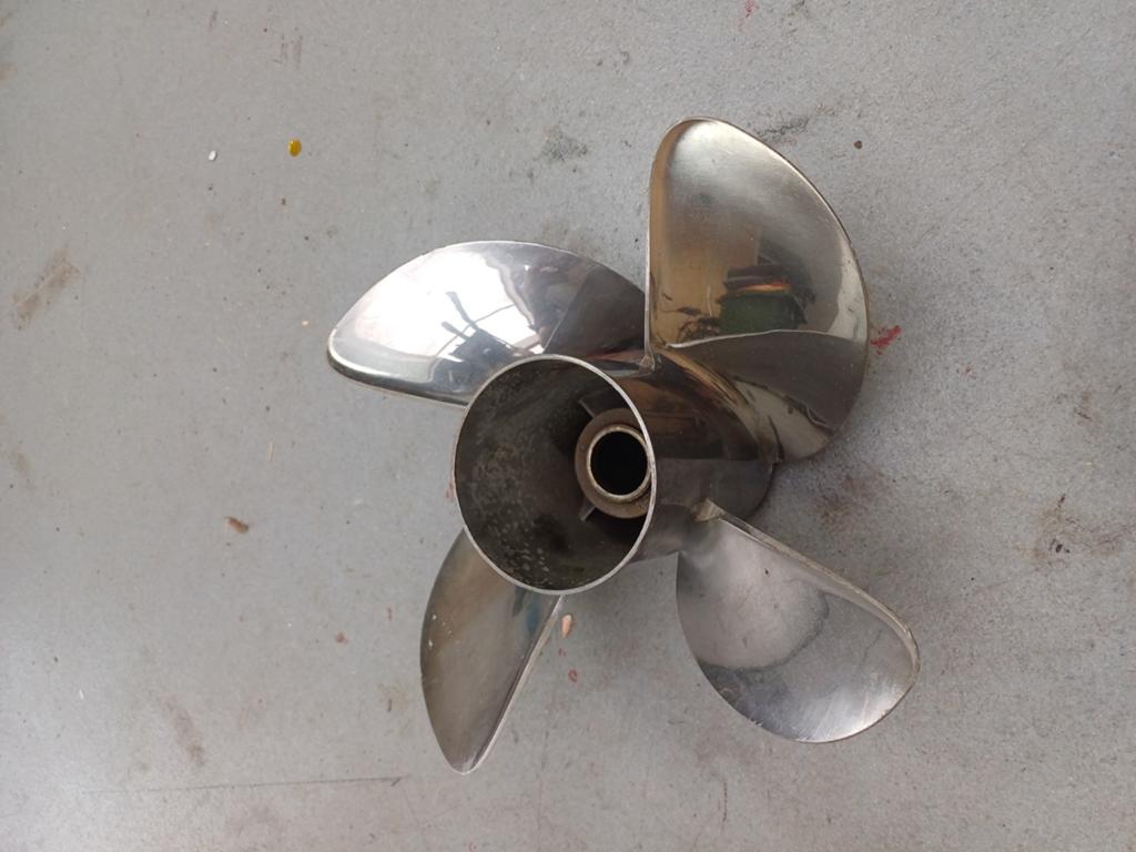 Mercury revolution 4 21p boot propeller boot schroef, Ophalen of Verzenden, Zo goed als nieuw, Motor en Techniek