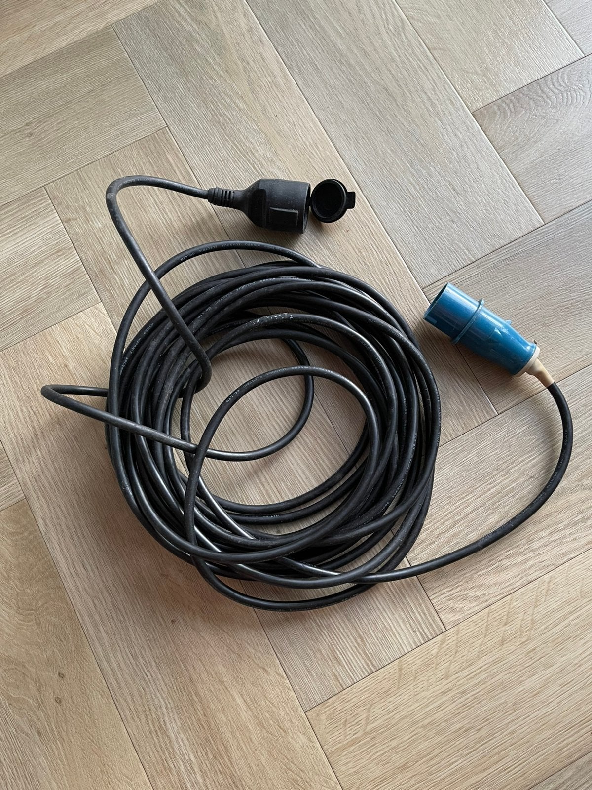 Cee verlengkabel, Audio, Tv en Foto, Audiokabels en Televisiekabels, Ophalen of Verzenden, Minder dan 2 meter, Overige kabels