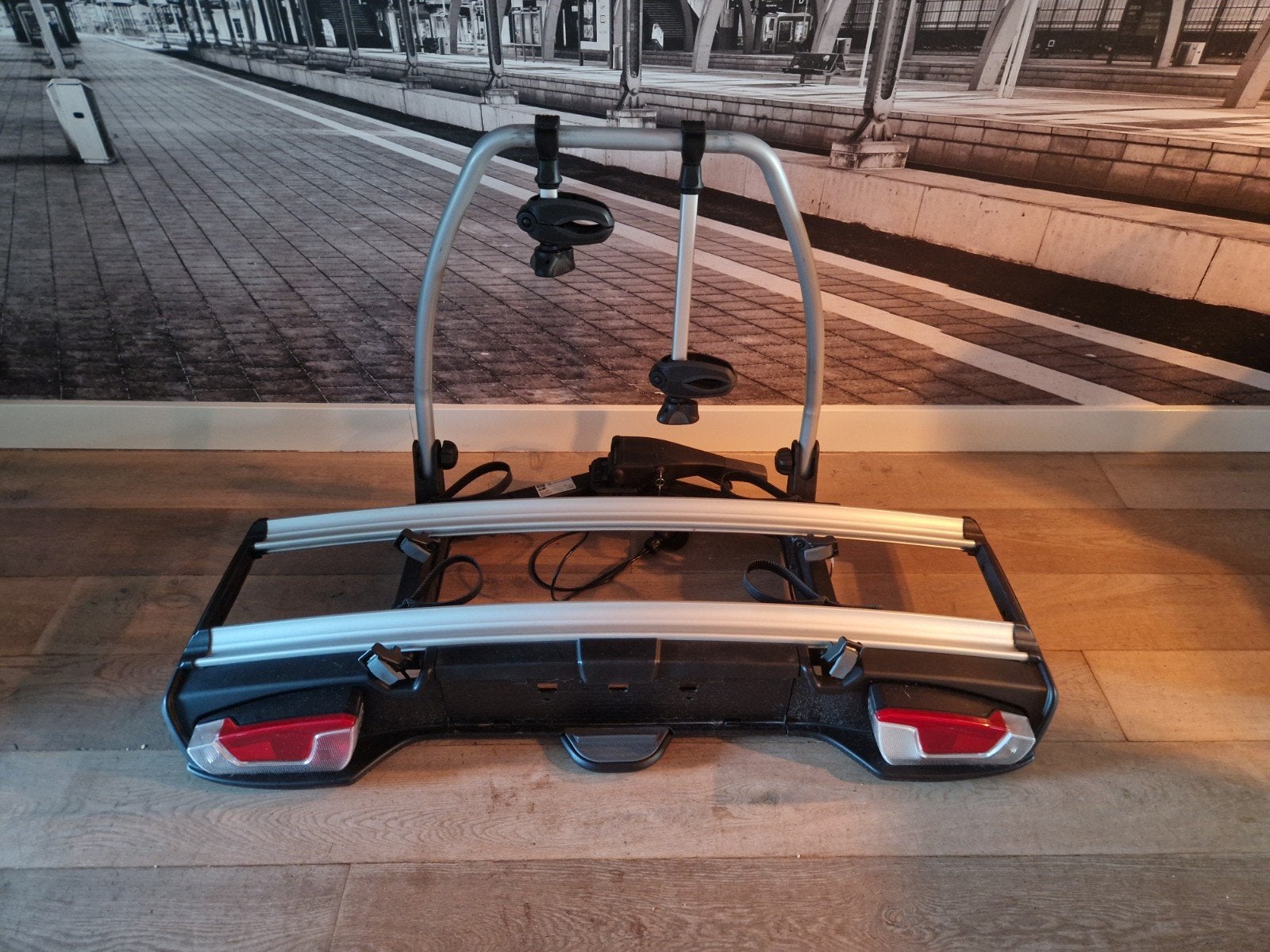 Thule Velospace  Master 2701 voor 2 E-Bikes, Ophalen, Elektrische fiets, Zo goed als nieuw, 2 fietsen