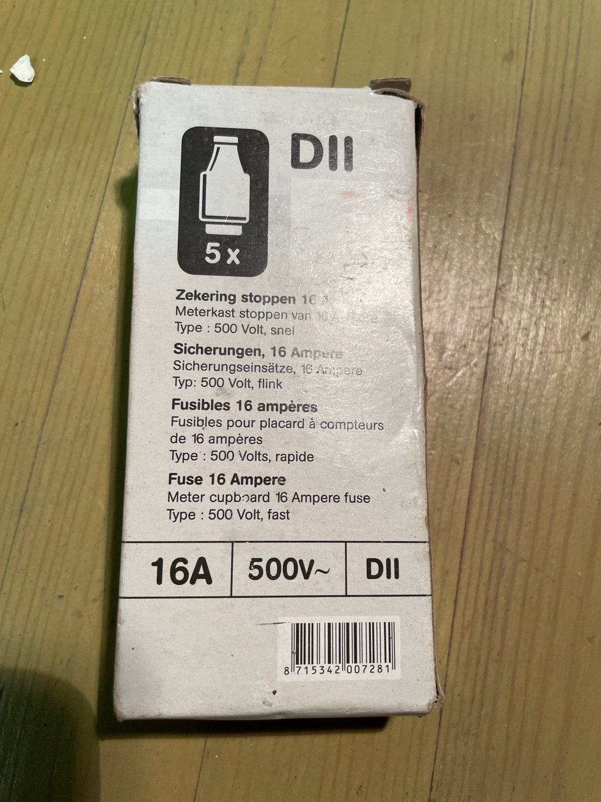 Zekeringen stoppen 16 ampere en 1 van 10 ampere. Gratis, Ophalen, Nieuw, Overige typen