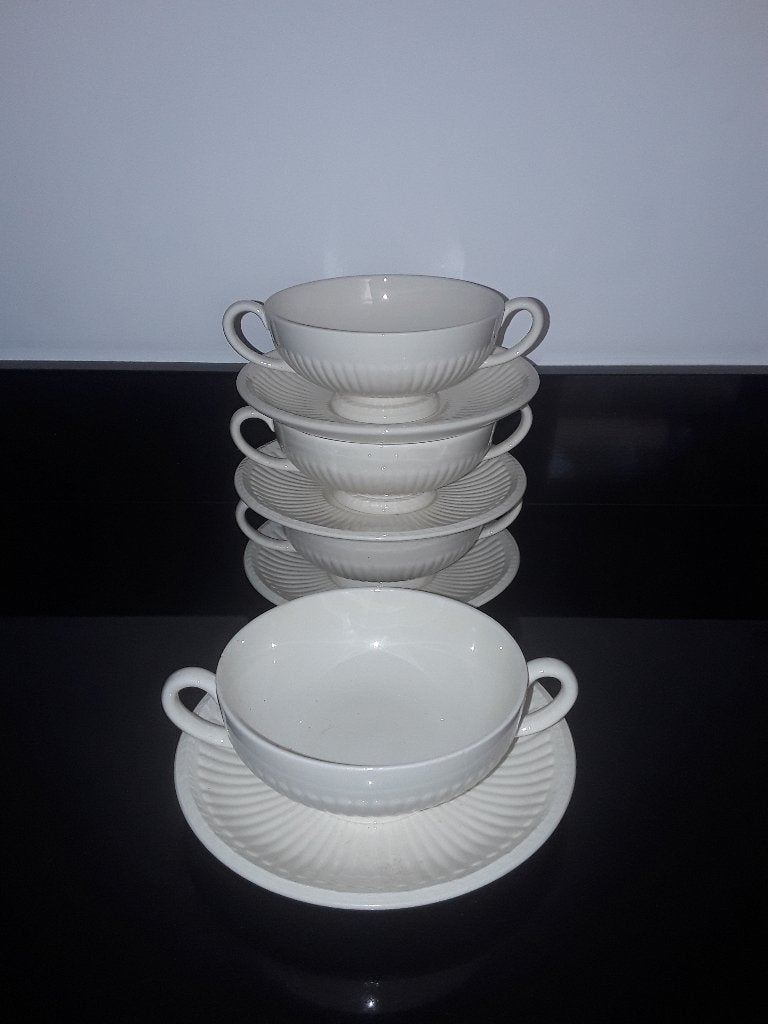 4 Wedgwood Edme soepkommen en schotel, Verzenden