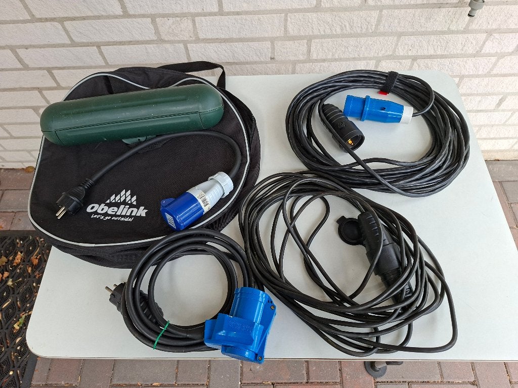 electrische kabels, Caravans en Kamperen, Caravan accessoires, Ophalen of Verzenden, Zo goed als nieuw