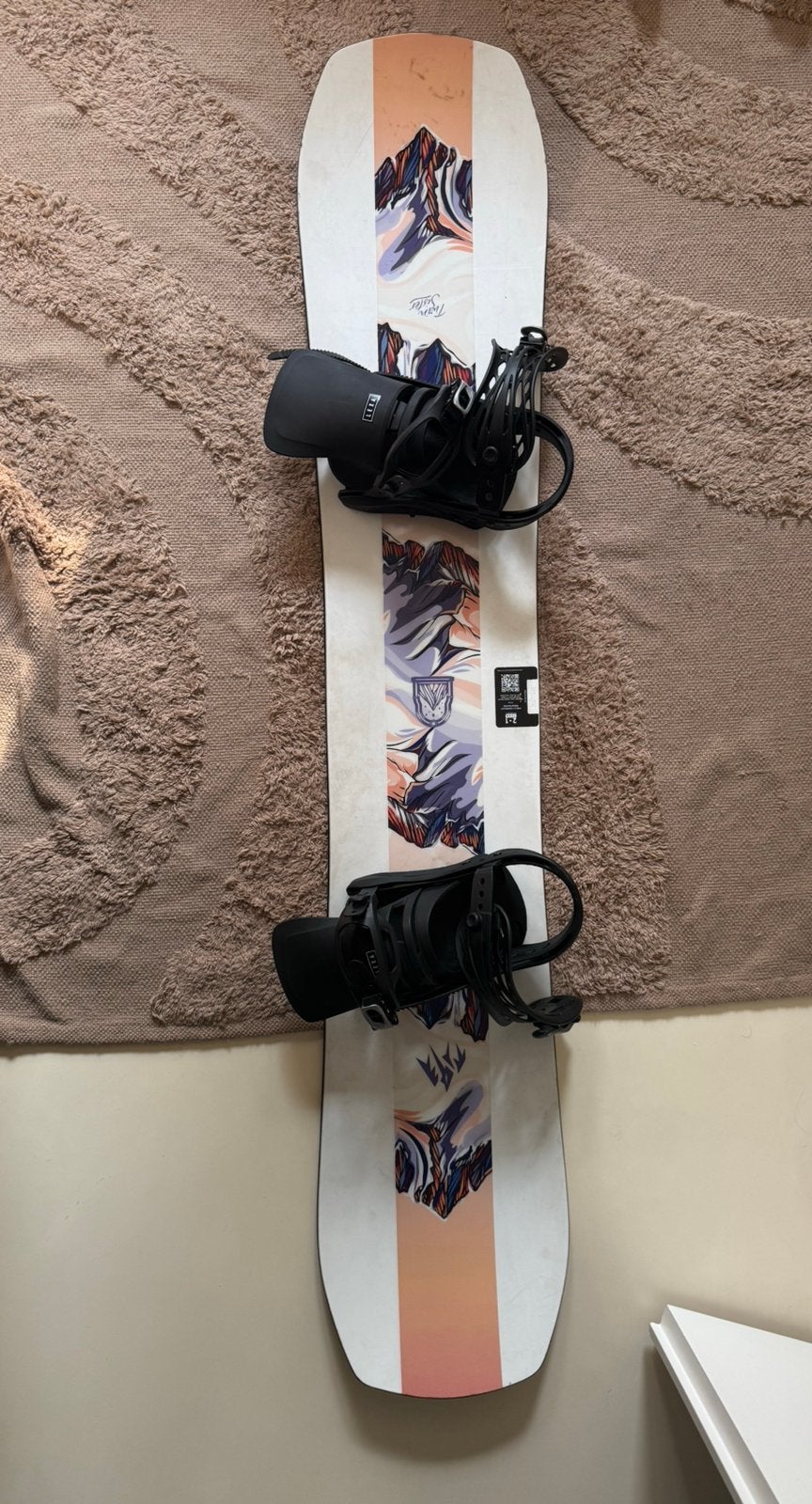 Womans jones twin sister 152 snowboard + lexi bindingen, Ophalen, Zo goed als nieuw, Board