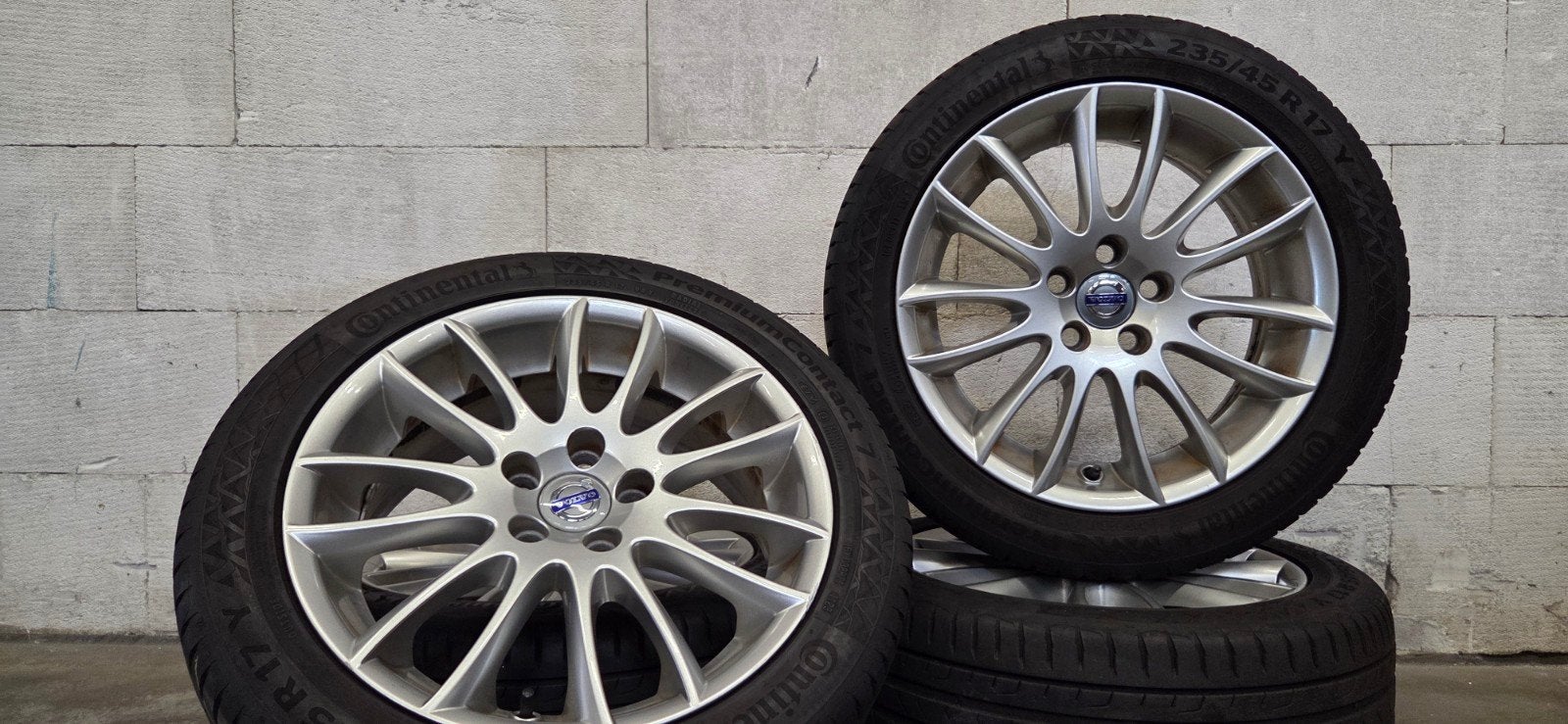 17" Volvo C70 Sadira orig velgen Continental zomerbanden, Gebruikt, Banden en Velgen, 17 inch, Ophalen of Verzenden