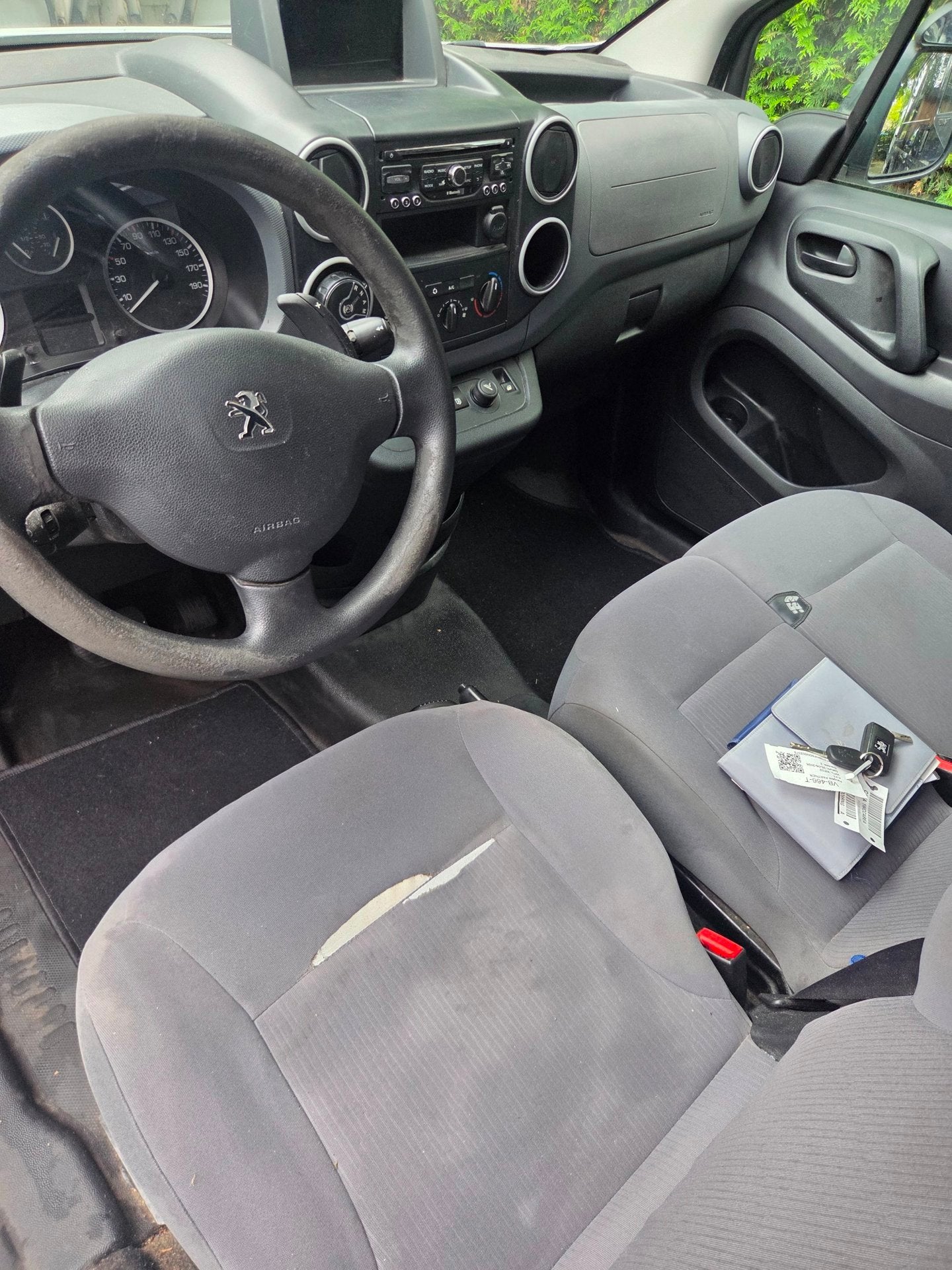 Peugeot Partner 120 1.6 e-HDI L1 XT Profit + 2Tronic Automaa, Auto's, Euro 5, Gebruikt, 4 cilinders, Origineel Nederlands