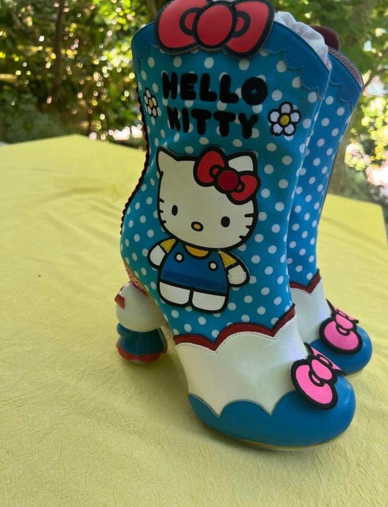 Irregular Choice Hello Kitty Playing Dress U schoenen nieuw, Kleding | Dames, Schoenen, Overige kleuren, Lage of Enkellaarzen