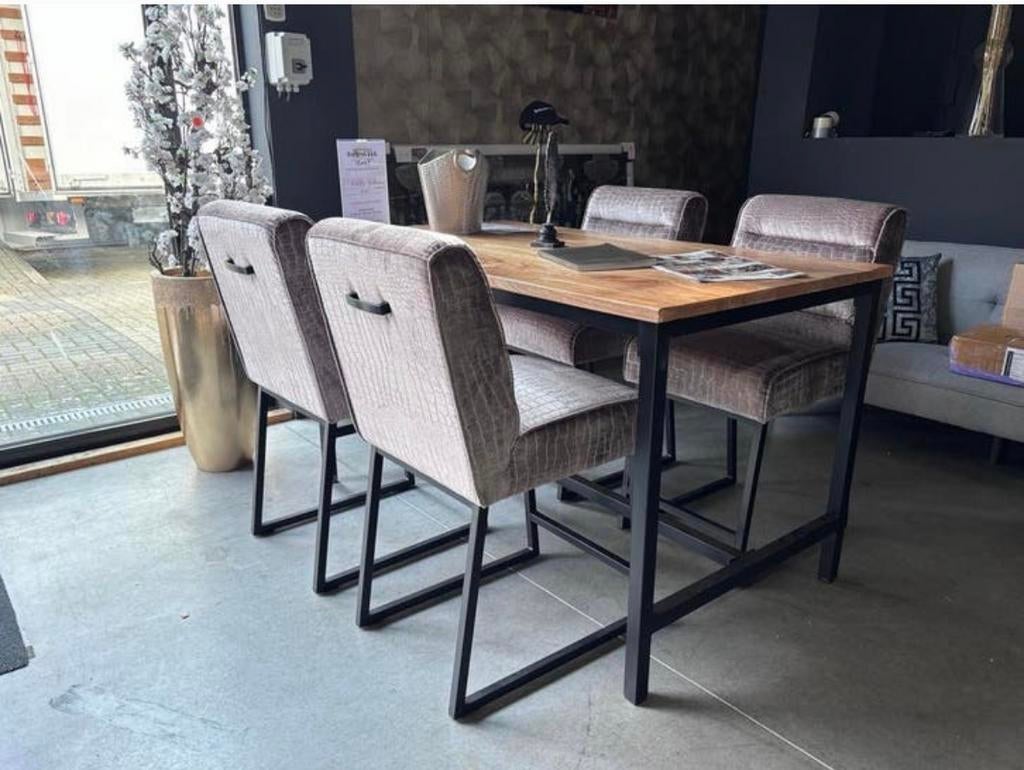 Set van 4 counter stoelen - Barkruk (low), Huis en Inrichting, Barkrukken, Ophalen, Zo goed als nieuw