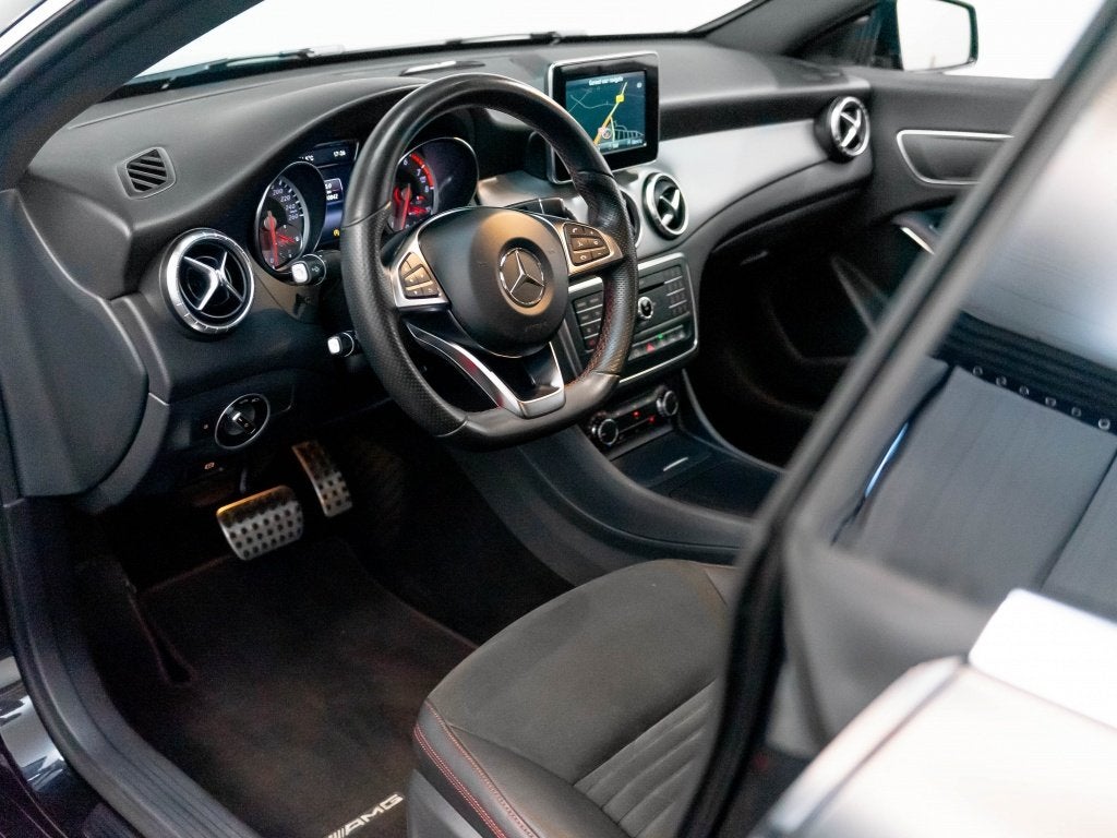 Mercedes-Benz CLA-Klasse CLA 180 AMG Line (bj 2015), Auto's, Gebruikt, Euro 6, 4 cilinders, 715 kg