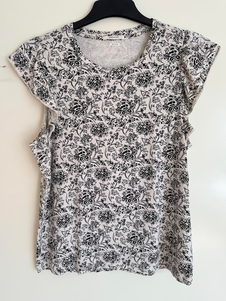 Leuk shirtje revelation maat M, Ophalen of Verzenden, Zo goed als nieuw, Maat 38/40 (M), Korte mouw