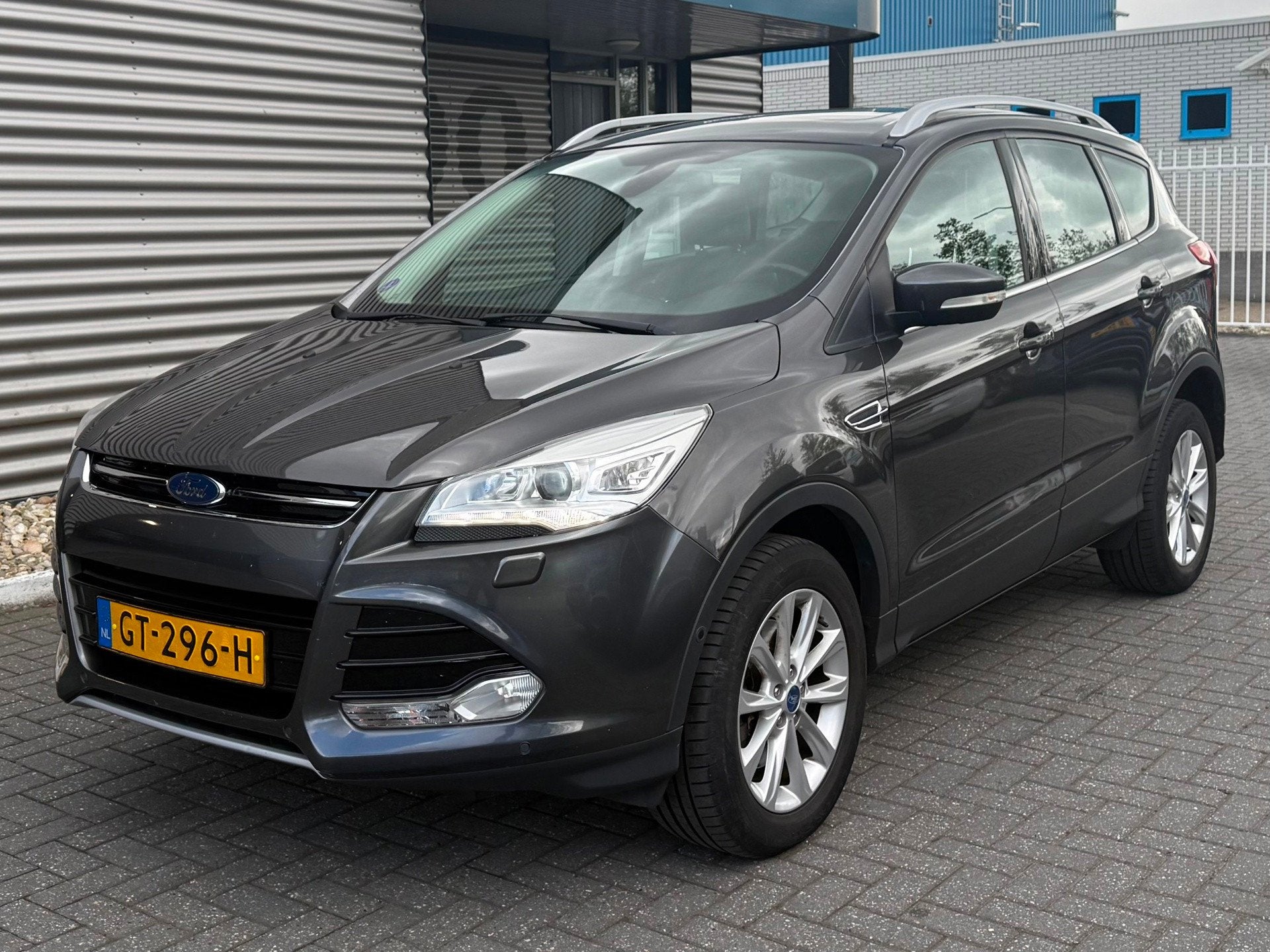 Ford Kuga 1.5 Titanium 4WD, Auto's, Ford, Automaat, Parkeersensor, Euro 6, 4 cilinders