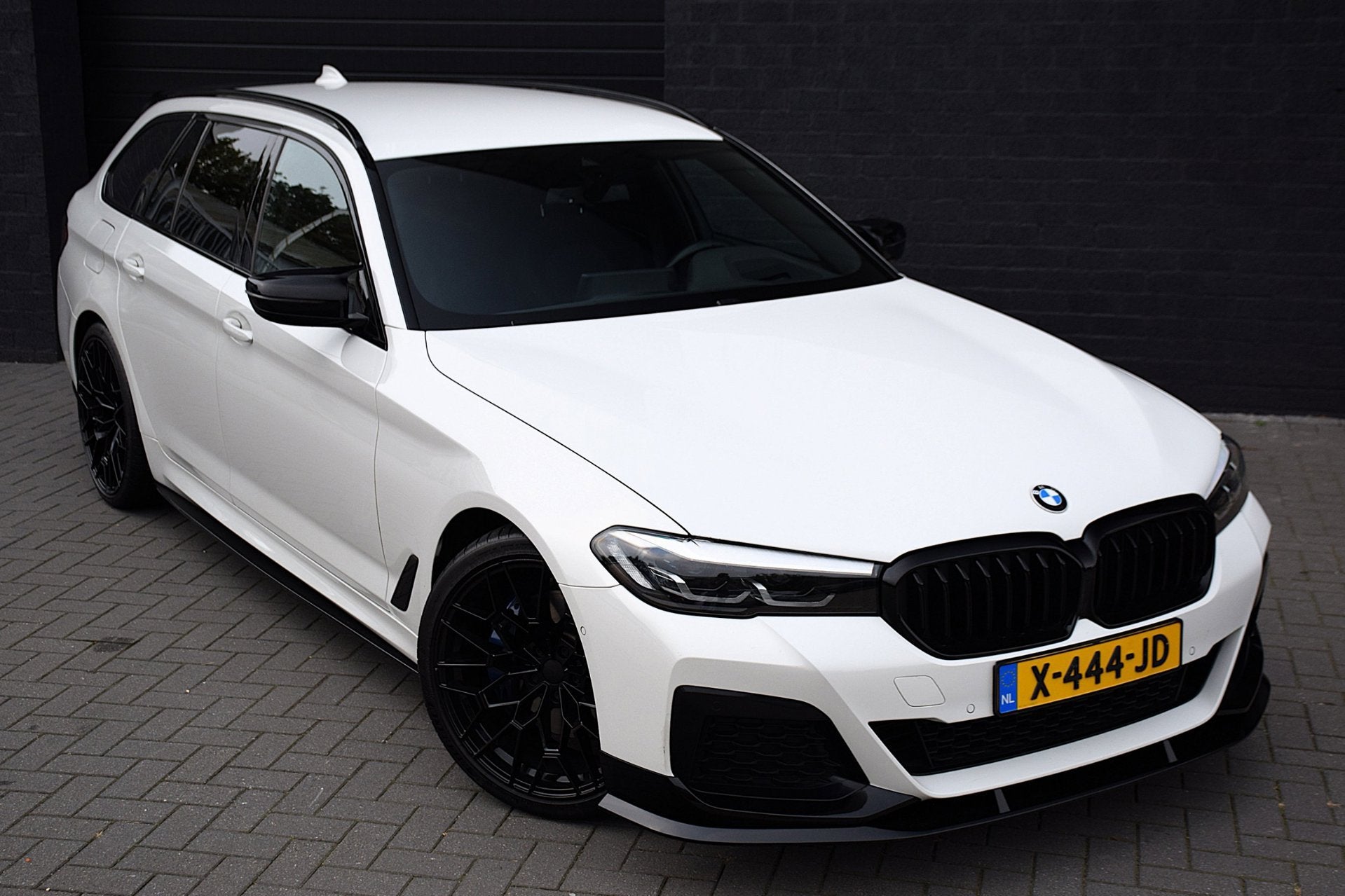 BMW 5-serie Touring 530i High Executive*M-Pakket*Head-up*20", Auto's, Automaat, Achterwielaandrijving, Gebruikt, Euro 6