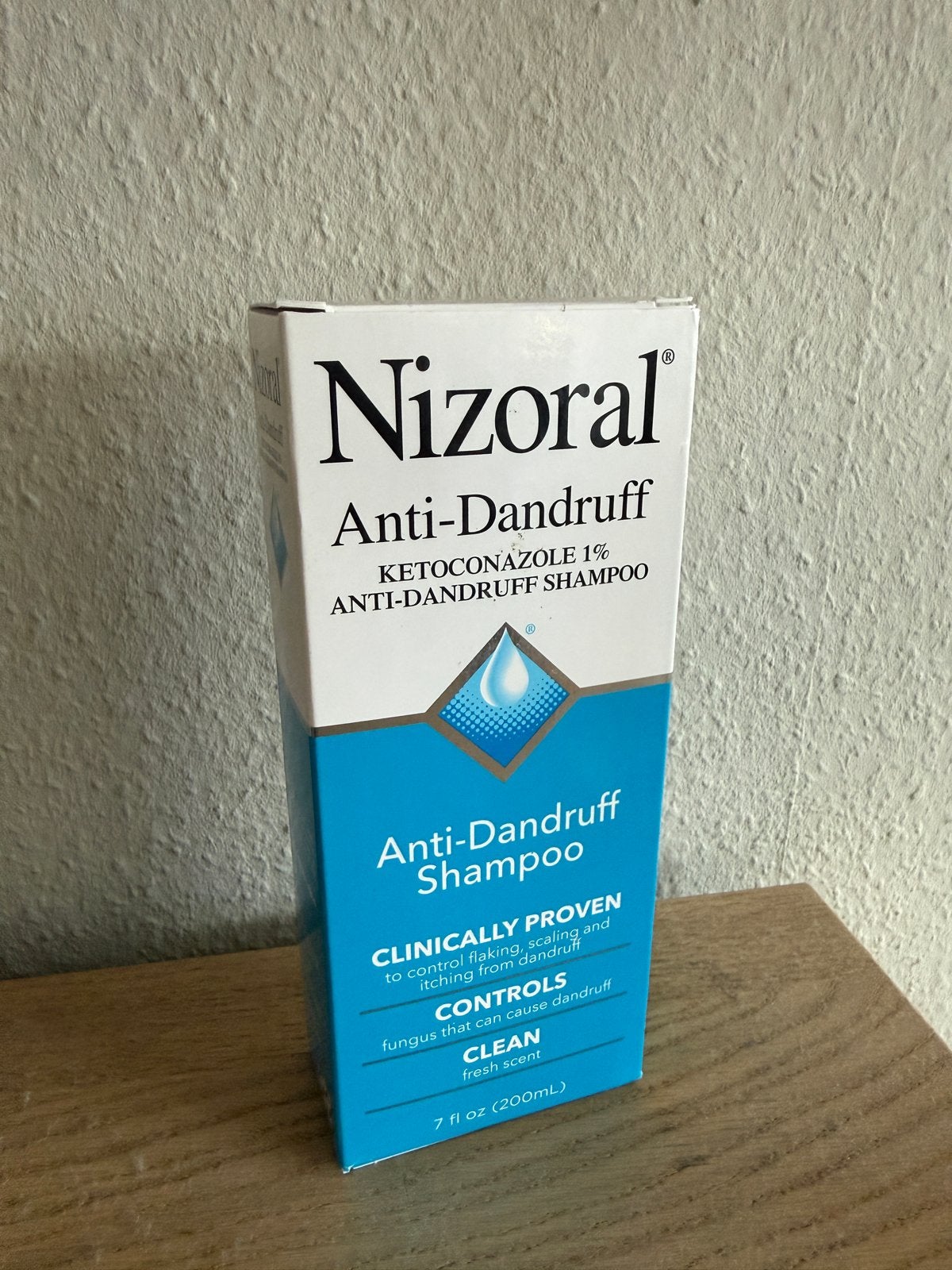 Nizoral Anti-roos shampoo - Effectieve behandeling, Ophalen of Verzenden, Nieuw, Shampoo of Conditioner