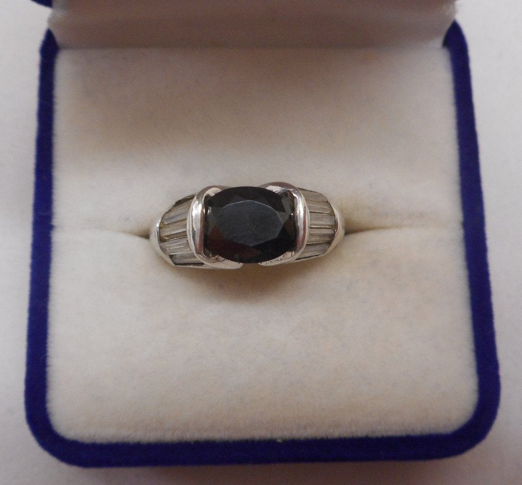 Zilveren ring met zwart en witte stenen maat 16.75 nr.916, Verzenden, Dame, Zilver, Zilver