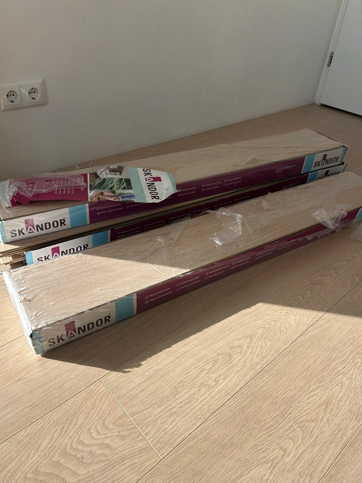 Skandor Laminaat Vloerdelen - Nieuw in verpakking, Ophalen, Nieuw, 5 tot 10 m², 10 tot 30 cm