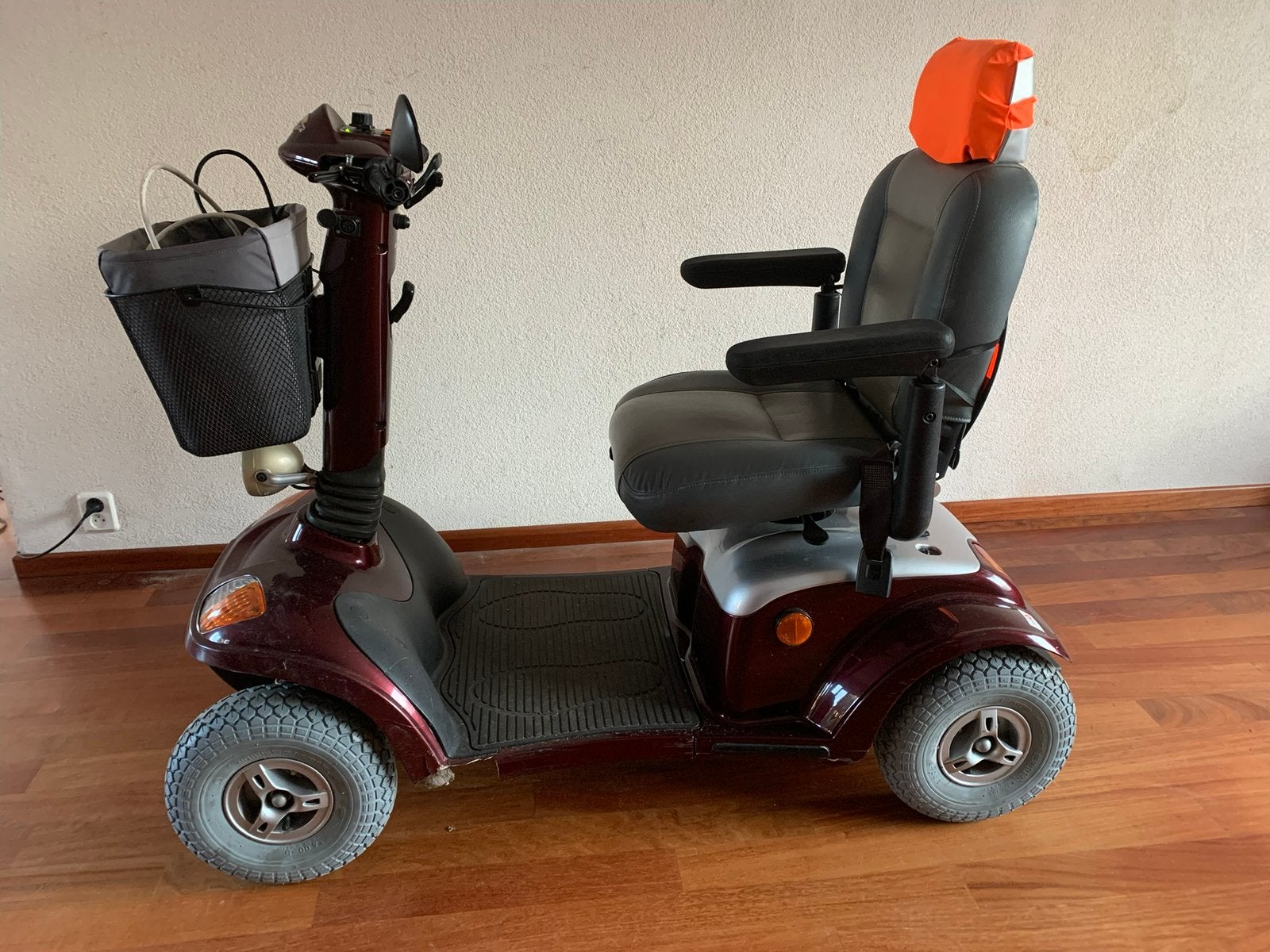 Scootmobiel, merk Strider, Ophalen, 16 km/u of meer