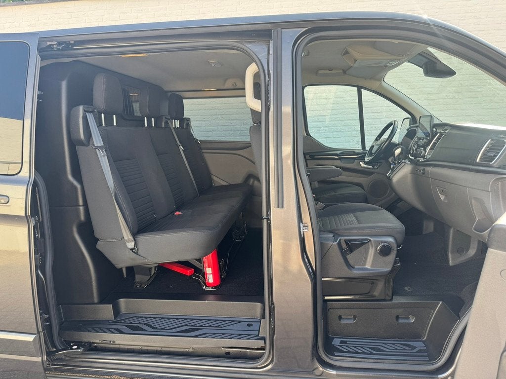 Ford TRANSIT CUSTOM 320 2.0 TDCI L2H1 Platinum Edition DC Ca, Stof, 1850 kg, 14 km/l, Bedrijf
