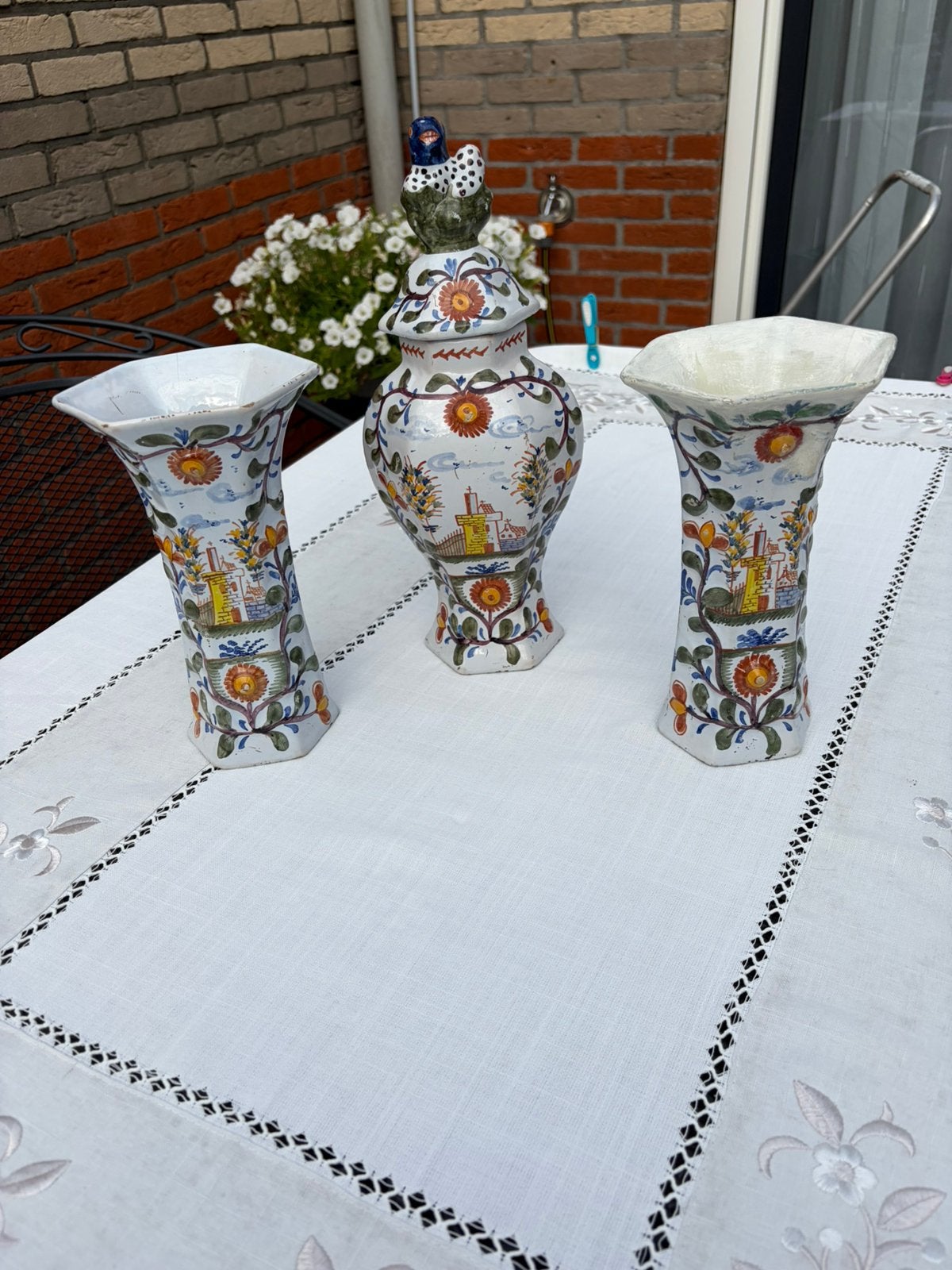 Handgeschilderd Delfts Polychroom Kaststel - AP merk, Antiek en Kunst, Ophalen
