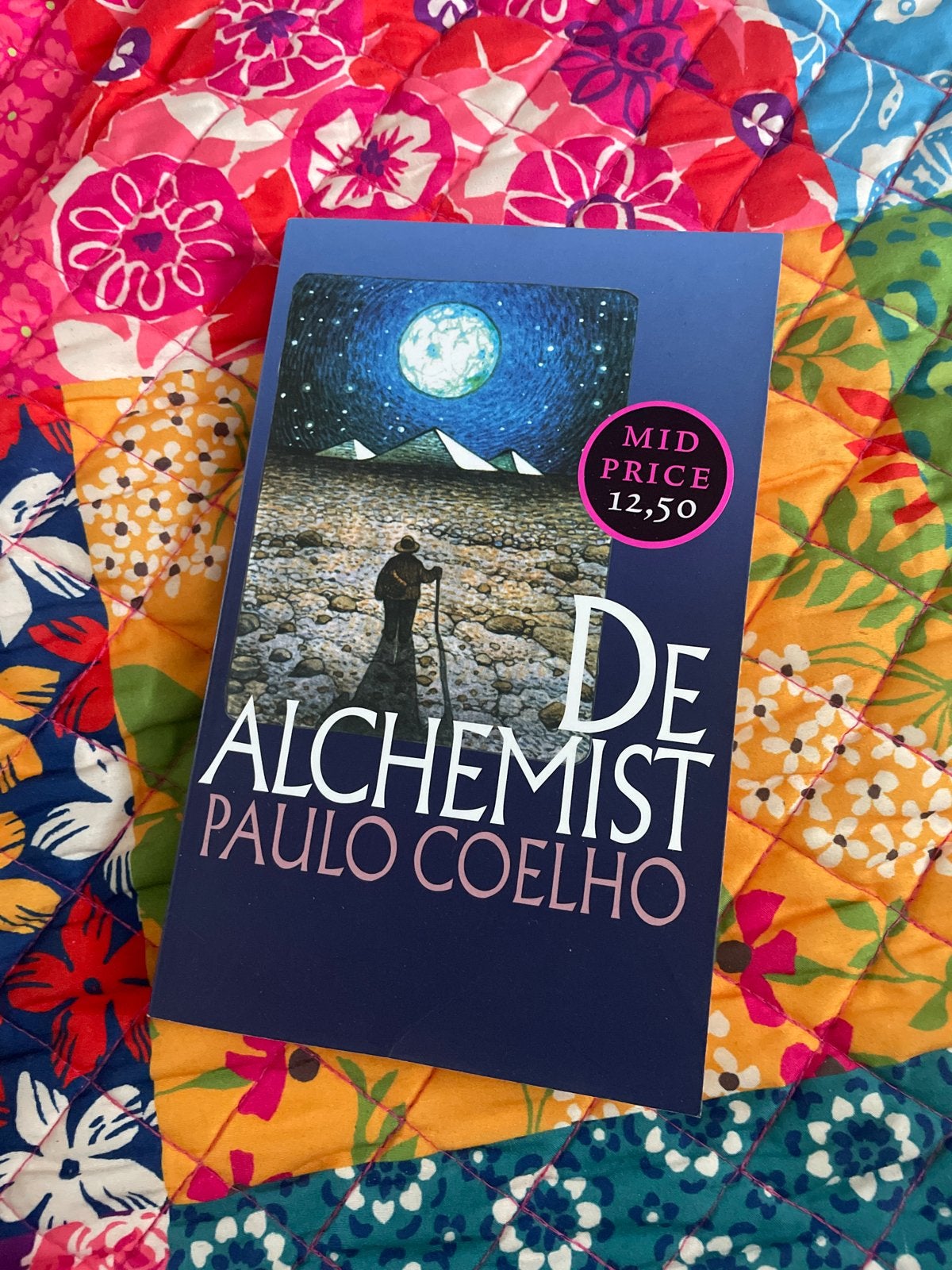 De Alchemist - Paulo Coelho (Mid Price editie), Boeken, Ophalen of Verzenden, Zo goed als nieuw, Nederland