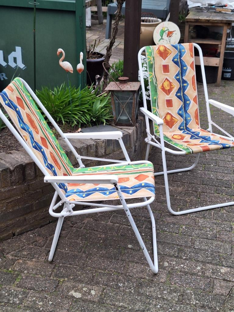 Twee oldskool  tuinstoelen met kleurrijk patroon, Ophalen, Gebruikt, Metaal, Verstelbaar