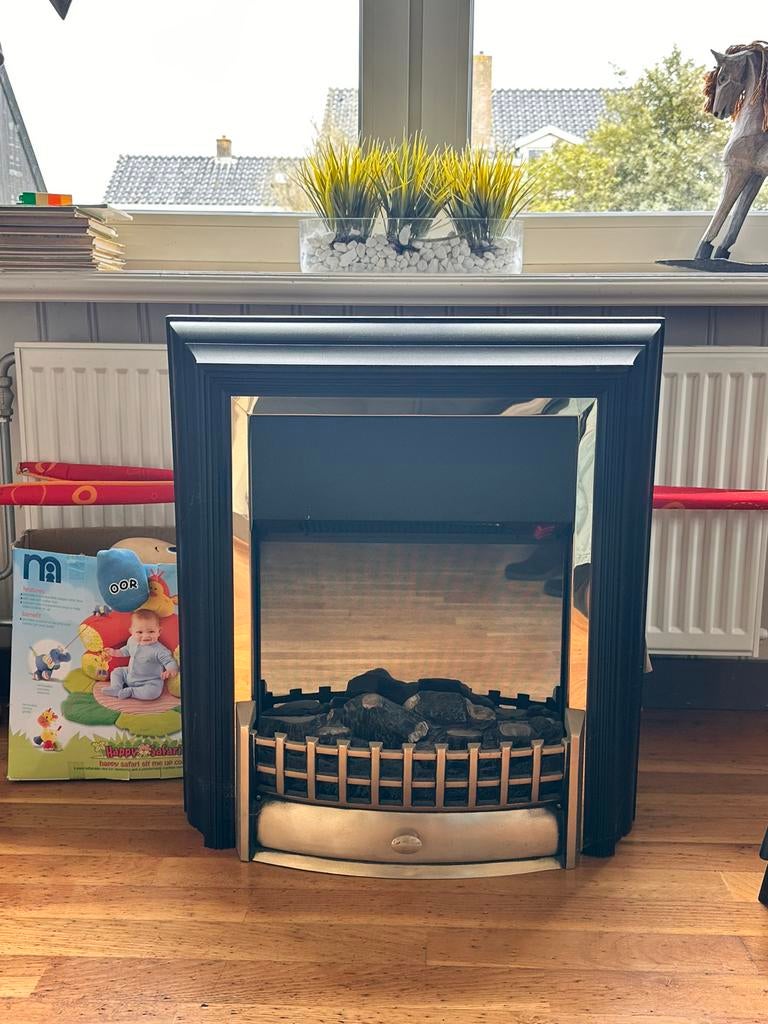 Elektrische haard met spiegel en houtblokken, Huis en Inrichting, Haarden, Ophalen, Gebruikt, Vrijstaande haard, Elektrische haard