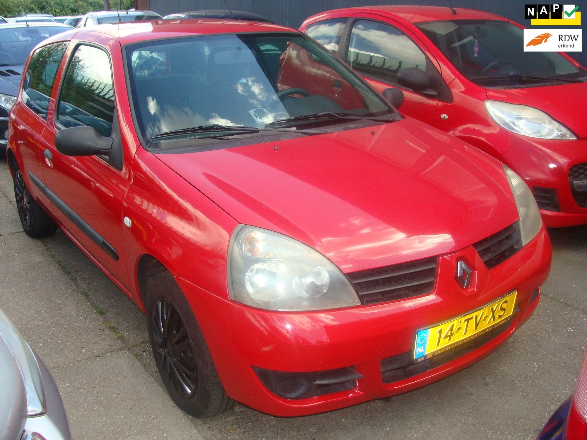 Renault Clio 1.2 Campus Accès st bekr elek pak nap apk, Voorwielaandrijving, Gebruikt, 31 €/maand, 4 cilinders