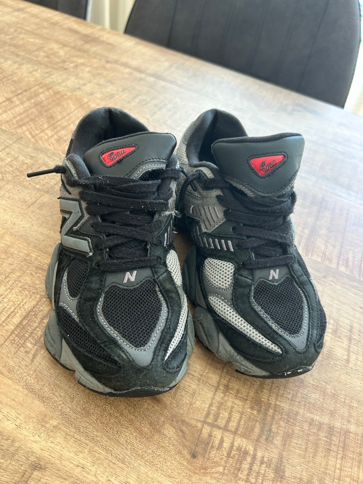 New Balance 9060 Sneakers Zwart/Grijs - Maat 38, Ophalen of Verzenden, Gedragen, Zwart, Sneakers of Gympen