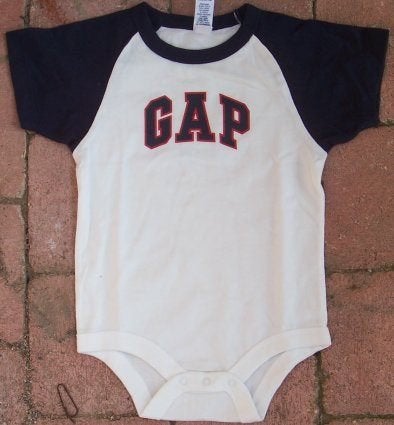 Wit/navy GAP romper maat 50/56 NieuW (3921) a, Nacht- of Onderkleding, Nieuw, Ophalen of Verzenden, GAP