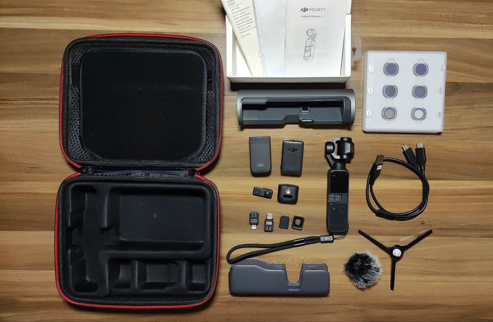 DJI Pocket 2 Creator Combo + Originele Charging Case & ND, Audio, Tv en Foto, Videocamera's Digitaal, Zo goed als nieuw, Externe microfoon