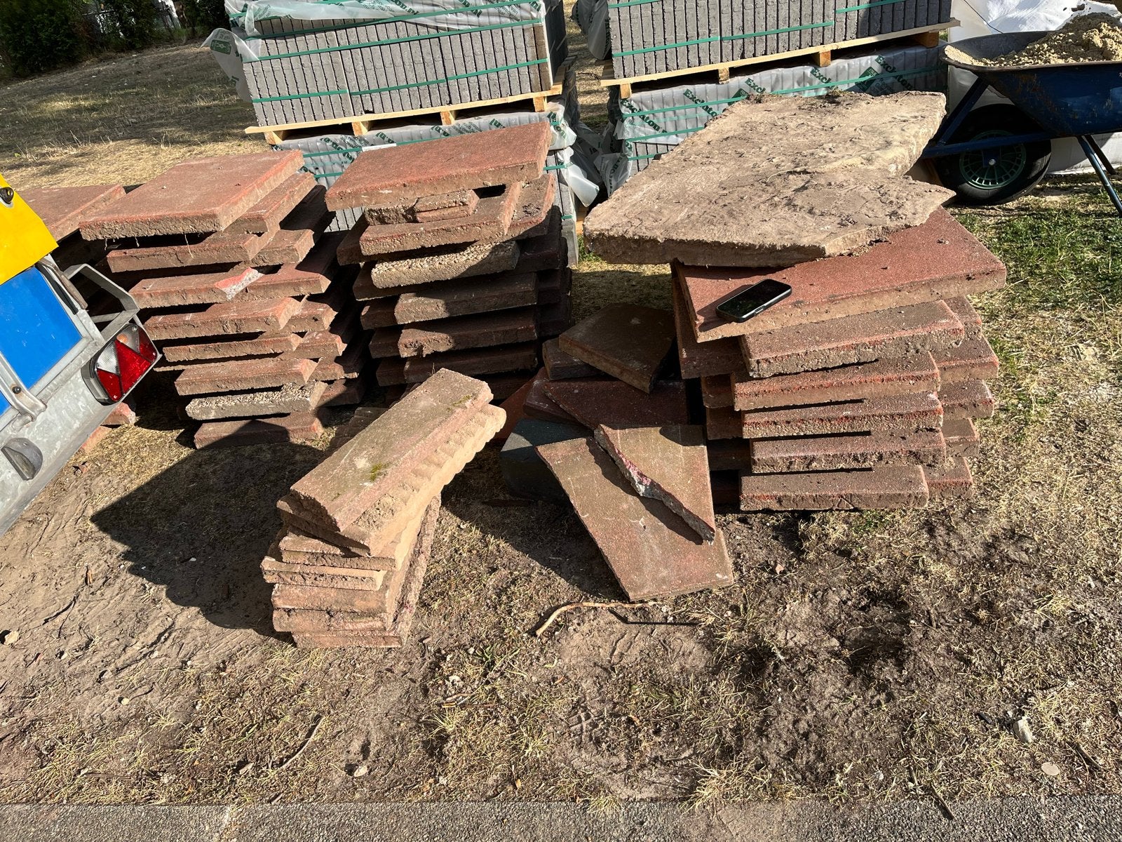 GRATIS - Stenen tegels - Gebruikt, Tuin en Terras, Tegels en Klinkers, Ophalen, Gebruikt, Beton, Terrastegels