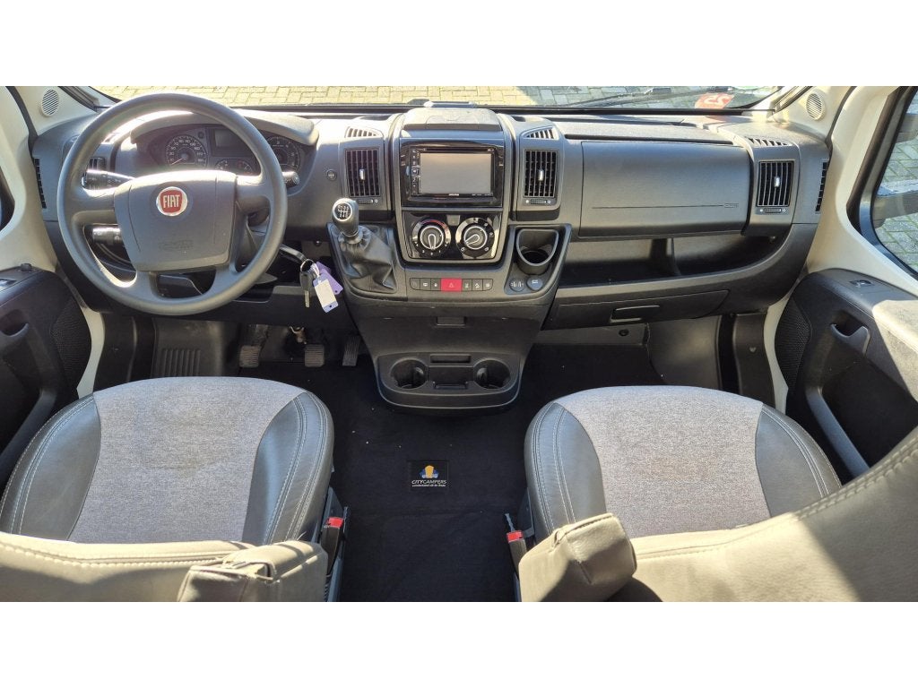 Sunlight T69L - Queensbed + hefbed, Sunlight, Fiat, Koelkast, 7 tot 8 meter