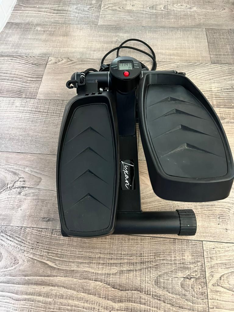 Mini stepper / thuis fitness apparaat met display, Ophalen, Zo goed als nieuw, Stepapparaat