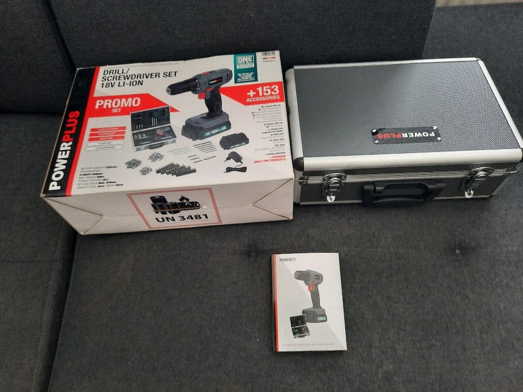 accu boormachine 18 v met 2 accu's in aluminium koffer, Doe-het-zelf en Verbouw, Gereedschap | Handgereedschap, Ophalen, Zo goed als nieuw