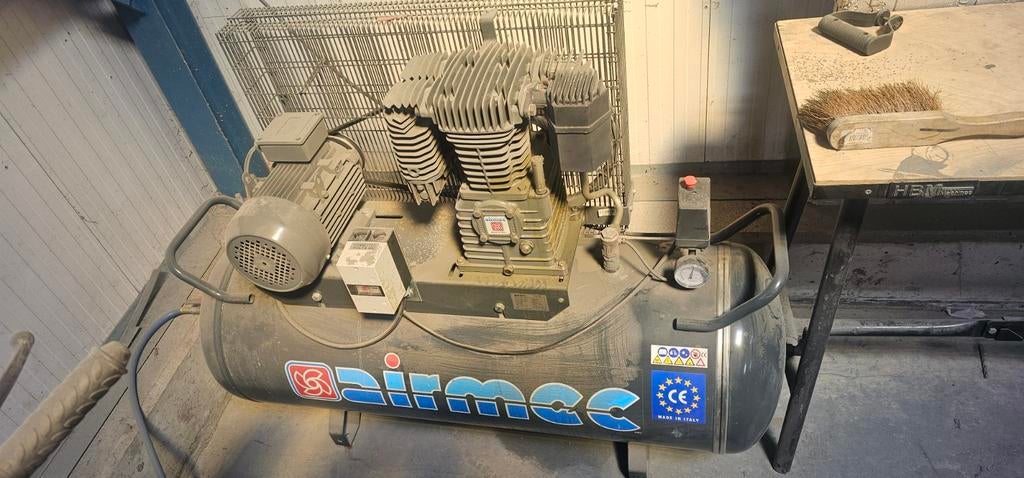 Zgan Airmec compressor 11bar, Ophalen, Minder dan 200 liter/min