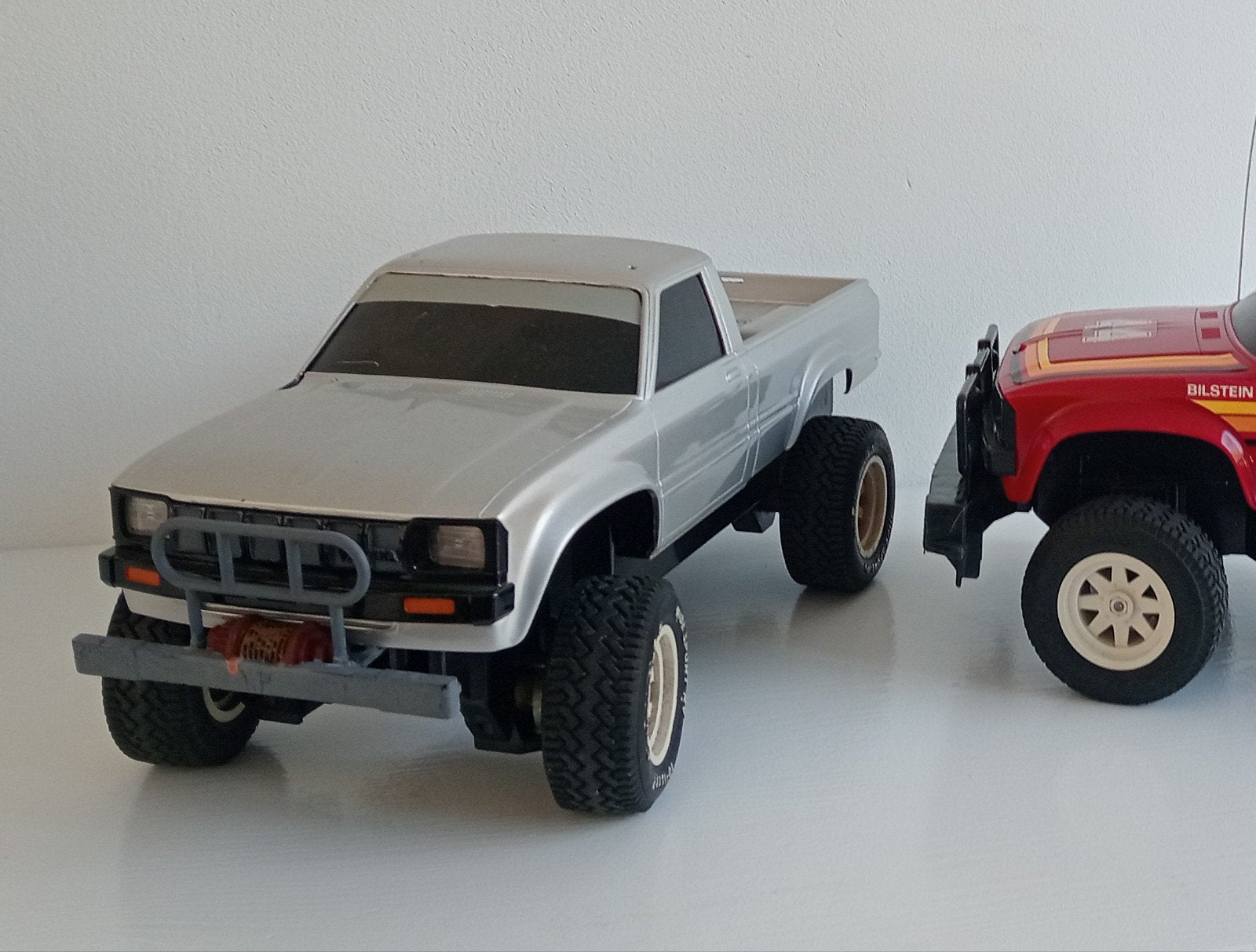 Vintage RC Toyota Hilux 1:10 opknapper, Hobby en Vrije tijd, Ophalen of Verzenden, Gebruikt