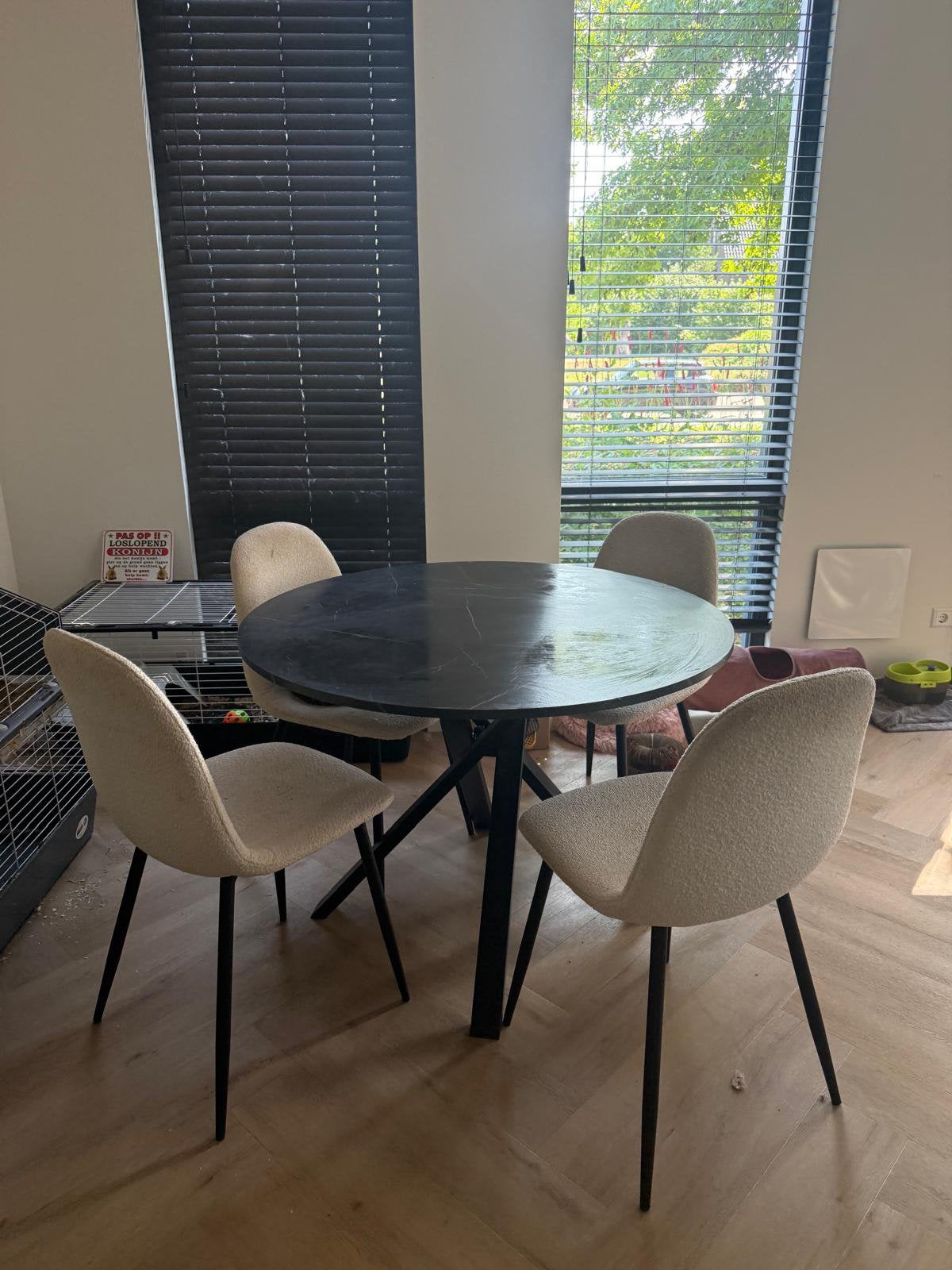 Leuke eettafel en stoelen!, Ophalen, 100 tot 150 cm, 50 tot 100 cm, Zo goed als nieuw